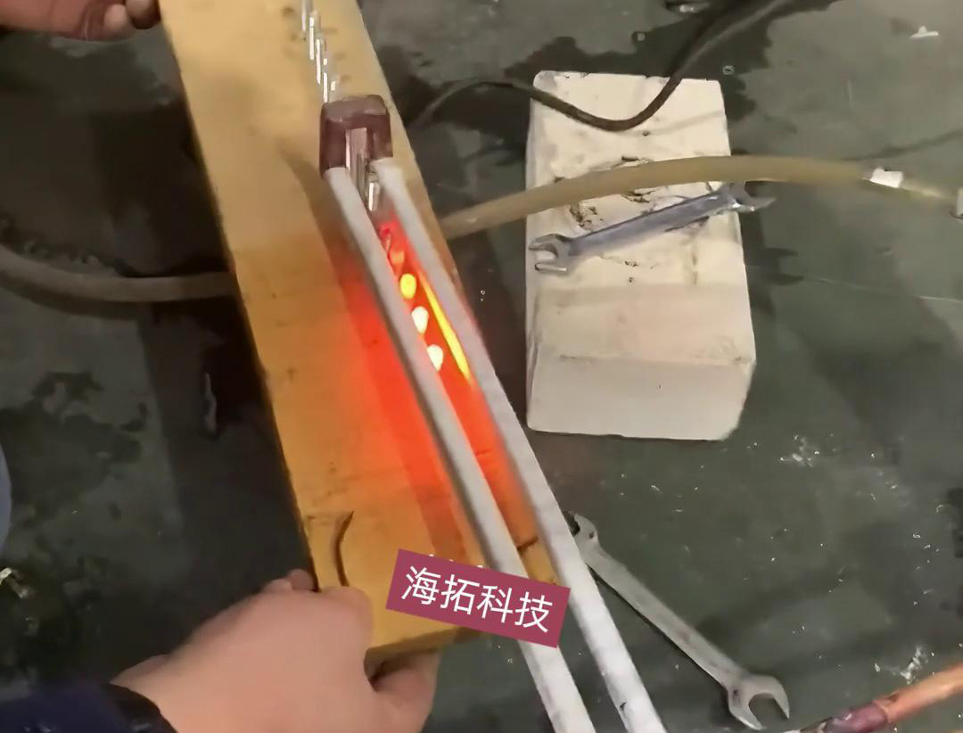 6mm端头在线退火，高频加热机配合自动输送带实现均